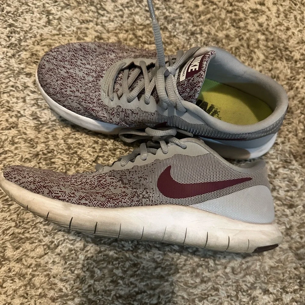 Nike Flex Contact Gray & Purple Running Sneakers Women Size 8